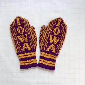 **SOLD** Wool Mittens - IOWA